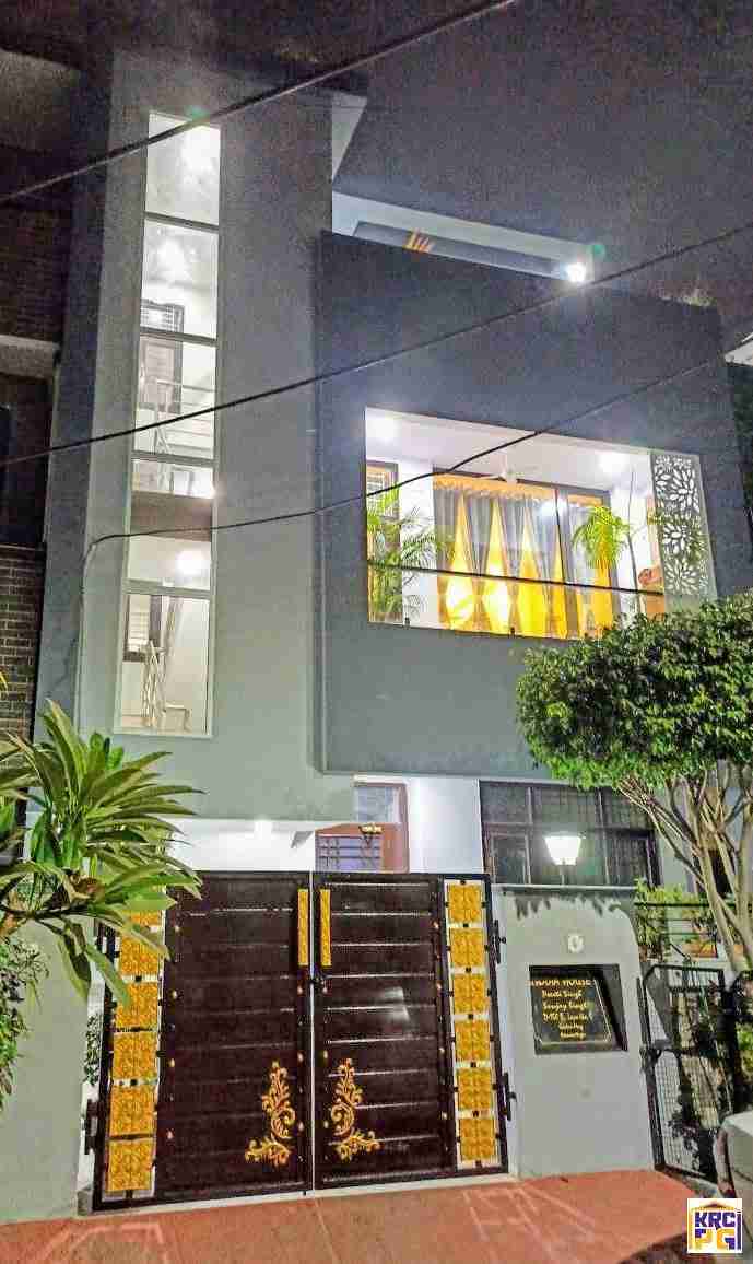 SISODIA-S-HOUSE--WORKING--BOY-S-PG-in-Nirman-Nagar