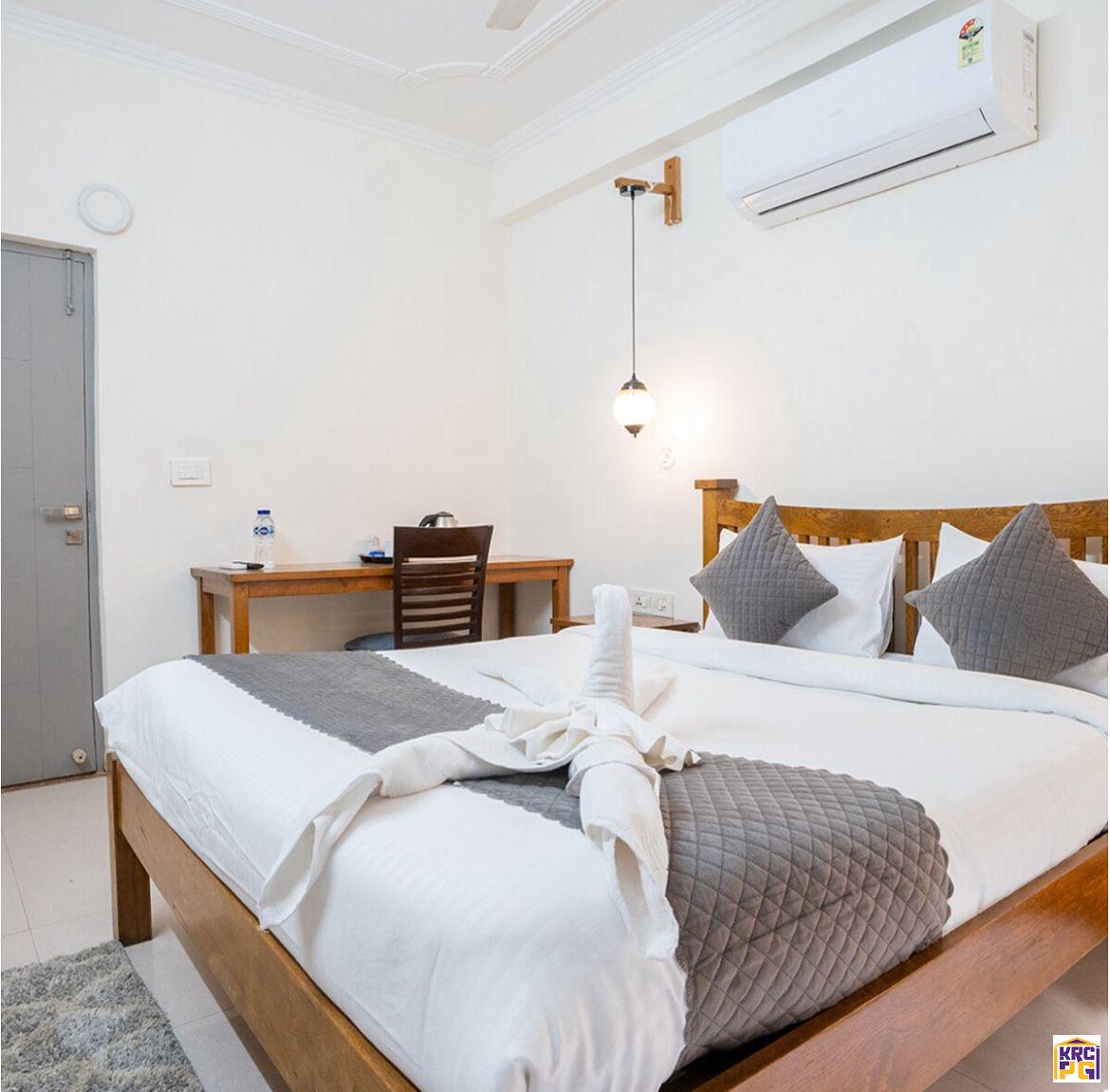 Monthly Room near tajmahal