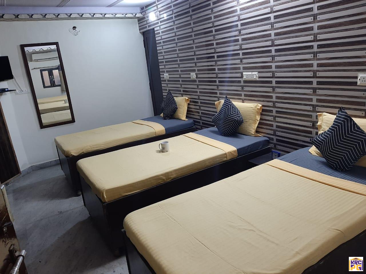 AC-ROOMS-FULLY-FURNISHED